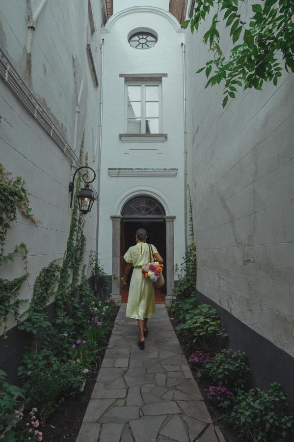 Flora Hotell Antwerpen Exteriör bild